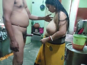 Salu Bahbhi-clad women indulge in oral sex and intercourse