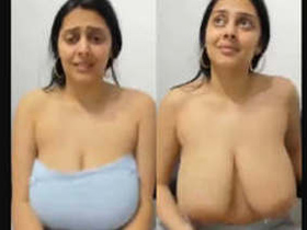 Watch a stunning NRI girl flaunt her naked body in this steamy video