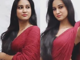 Sensual Indian bhabi flaunts her big breasts in a steamy video