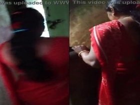 Aunty Idham Sari shows off her sexy curves in Salem video