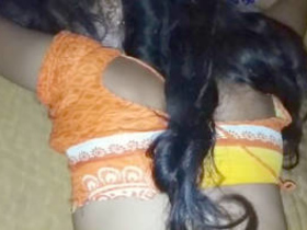 Bhabi in a saree and blouse gets her butt photographed before sex