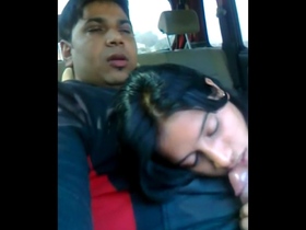 Lucknow girl gives a car blowjob in HD movies