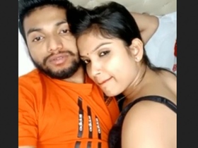 Indian girl enjoys steamy tango with her boyfriend