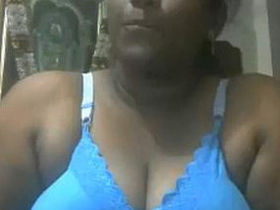 Desi babe massages her pussy on camera in HD video