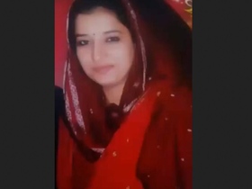 Punjabi bhabi pleasures herself on camera