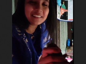 Neighborhood beauty gives a hot blowjob in secret affair
