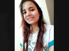 New video of a cute Indian girl with beautiful eyes