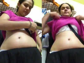 Indian GF's steamy self-shot video with audio of her and her boyfriend