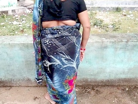 Village aunty's wild experience: Desi and horny