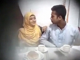 Desi couple enjoys public sex in restaurant