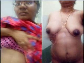Bhabhi's exclusive bathing video for her lover