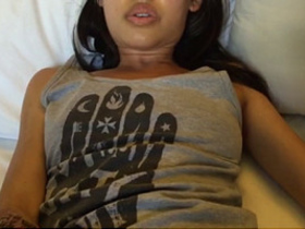 Indian bride pleasures herself vigorously