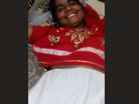 Indian girl Randy gives client a hard time in bed