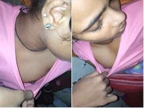 Lover gives a boob pressing to a desi girl