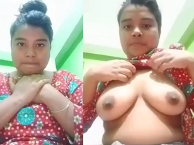 Indian wife reveals her intimate parts