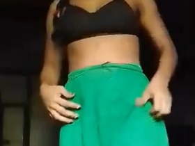 Kakdwip beauty flaunts her pussy on camera for self-love