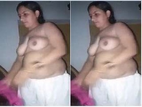 Pakistani bhabhi flaunts her breasts and pussy in explicit video