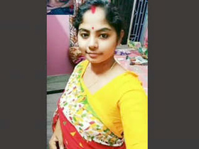 Bengali Boudi's solo masturbation session in HD video