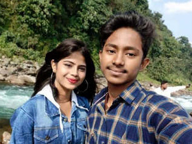 Desi lover shares passionate kisses in VDO