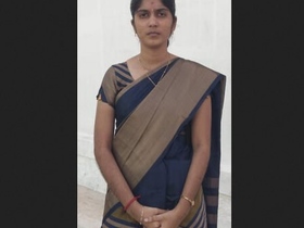 A tantalizing video of an adorable Indian woman unveiling her butt and intimate area