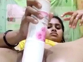 Curvy Desi indulges in self-pleasure with a bottle of air freshener