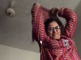 Watch a bhabhi in the nude on camera