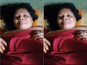 Amateur Indian couple gets naughty in exclusive video