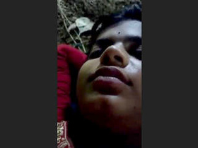 Desi girl gets fucked in the village