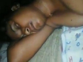 Nude Indian girls in a steamy MMS sex video