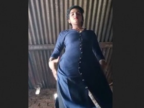 Tight-bodied village woman