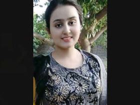 Stunning bhabi flaunts her big boobs on video call