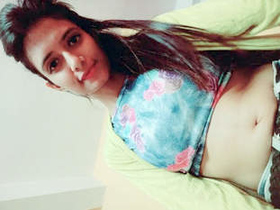 Desi teen's erotic performance in HD video