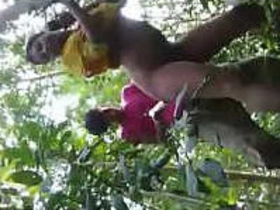 Callgirl from the village gets naughty outdoors