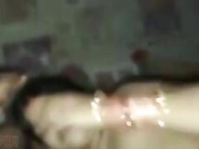 Desi wife gets anal from boyfriend in MMS video