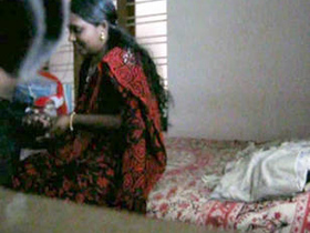 Malayalam wife gives oral sex and gets penetrated while wearing a saree