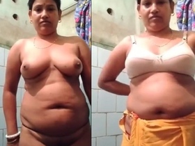 Indian Bhabha's stunning striptease in HD video