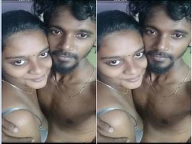 Indian girl indulges in solo play and masturbation