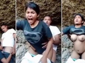 Horny Indian lovers caught in action in stunning Desi mms video