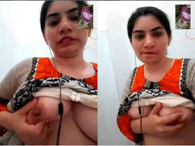 Amateur Pakistani bhabhi teases her lover with her big boobs and pussy in VK Part 1