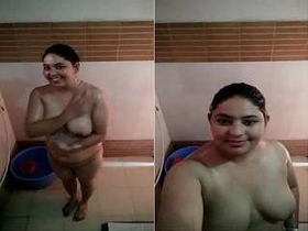 Bhabhi's exclusive bathing video in HD