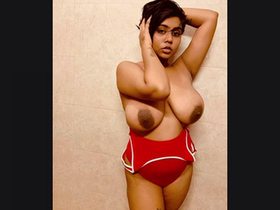 Desi girl Oasi Das in a comprehensive video performance