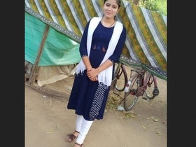 Indian village beauty gets sexy