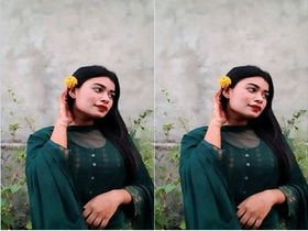 Amateur Indian girl flaunts her big boobs on VK