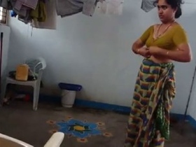 Tamil wife in saree and blouse shows off her big boobs and pussy