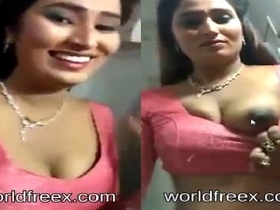 Tamil girls in sexy lingerie play chess and have sex in a villa
