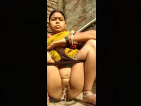Bhabi's secret video of her peeing for lover