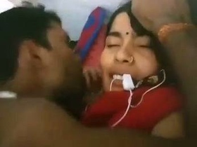 Desi aunty's sari gets messy in xxx video