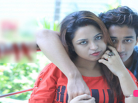 Shy Indian girl gets fucked by her boyfriend