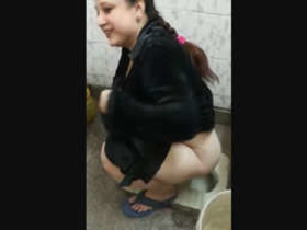 Pakistani BBW aunt urinates after intercourse