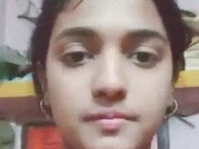 Indian babe strips naked and pleasures herself on camera